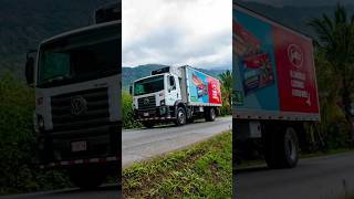 saludando choferes 👍🇨🇷 #shorts #short #music #trailer #camion #truck #foto