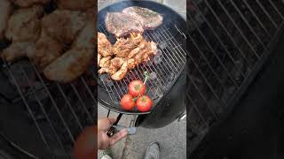 SUNDAY FUNDAY! cooking on the weber 22" charcoal grill! steaks, wings, veggies, chicken on the BBQ!