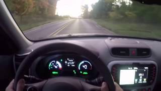 2017 Kia Soul EV   WR TV POV Sunset & Night Drive000018 485 001351 845