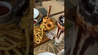 #yummyburger #fries #smashburgers #milkshakes #fyp #ytshort #yt #ytshorts