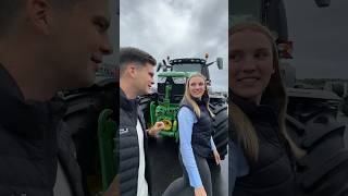 Neuer 6R mit “Sportpaket” x Lisa Köster 😎🙌🏻 #johndeere #landwirtschaft