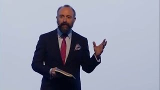 Halit Ergenç ...FULL VIDEO of the presentation of the story of Koç Holding company 23/12/2016