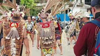 Acara dayak Kenya di lapangan  agatis tanjung selor Kal-Tara.(bulungan)