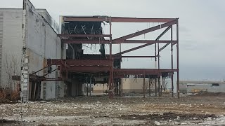 Rolling Acres Mall Live Update