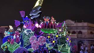 TOKYO DISNEYLAND ELECTRICAL PARADE😊😁 @babalakwachera235 #japan #mini #vlog