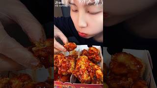 ASMR  EATING KFC FRIED CHICKEN AND NOODLES 🍗🍜  MUKBANG EATING SHOW