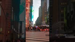 Streets in NYC Amazing look#amazing#viral #fyp #shorts#video#tiktok#fypシ#nyc#subscribe#