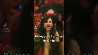 Julián Figueroa canta 25 rosas | Recuerda Mamá que alguien TE AMA a su bella Maribel Guardia