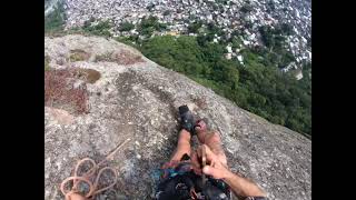 pousando de paraquedas na rocinha