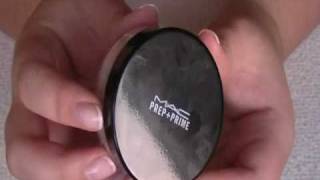 I love... MAC Prep + Prime Transparent Finishing Powder