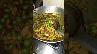 Mushroom Masala Saag // #YTShorts#MushroomSaag#Special#Swadisht#short // Ashadevi[PahadWale]