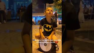 🇽🇰 Kosova’da tanıştığım sokakta darbuka çalan çocuk #gezi #gezgin #dünyaturu