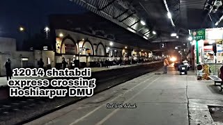 12014 Amritsar Shatabdi Express Crossing Hoshiarpur DMU And Jalandhar Cantt railway station ❤️