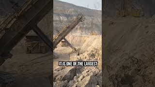 #excavator #miningshovel #haultruck #mining #shorts #shortvideo #short #heavyequipment