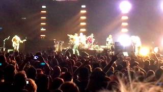 Red Hot Chili Peppers "Give It Away" Live in Grand Rapids 6/25/17