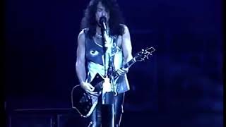 KISS - I Was Made For Lovin' You- Argentina (RIVER PLATE 1994)