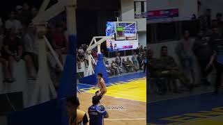 Ang laki sa ilalim😱#basketball #basketballhighlights  #basketballgame #trend #trending #viralvideo