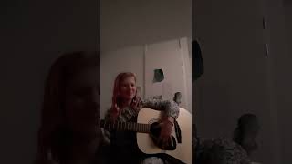 ik speel gitaar maar het is mijn broers gitaar