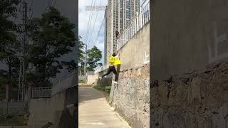 The Delivery Guy Climbs Over The Wall To Deliver Food? #funny #extreme #exciting