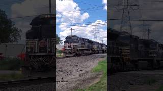 New York Central heritage unit and a shave and a haircut! #train #railroad