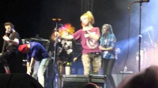 Paramore - Anklebiters - ao vivo em POA 04-08-13