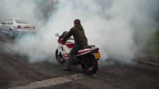 Street stunts, smokey rolling burnouts & donuts, CBR 600