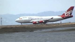 Virgin Atlantic 747-400 landing and Jetblue A320 takeoff at KSFO