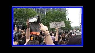 Aaron Schlossberg Serenaded By Protestors & Nearby Bars With Spanish Songs All Night Long