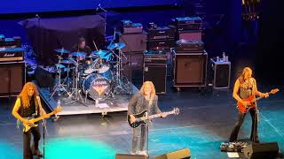 Winger - Miles Away {St.George Theater Staten Island NY 6/21/23}