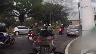 role de moto com os amigos e sempre tem akele louco no meio do role🤑🤩🤟🏼😎