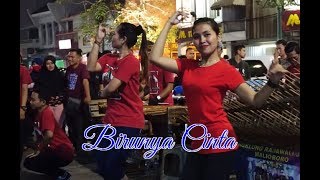 DIGOYANG MBAK INTAN with Angklung Rajawali - Birunya Cinta