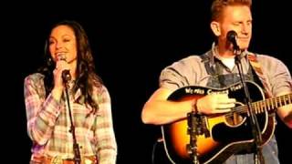 Joey + Rory performs Cheater Cheater in Osceola IA