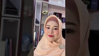 Make up pergi kondangan cek….