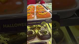 KRISPY KREME IS READY FOR HALLOWEEN!🎃 👻  #shorts #donuts #sweet #fypシ