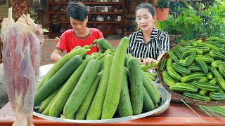 Crunchy Cucumber Pickle, Cow Leg and Sponge Gourd Soup are Delicious, Daily lifestyle