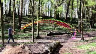 Frisbee rainbow [seeing disc golf lines] Putting