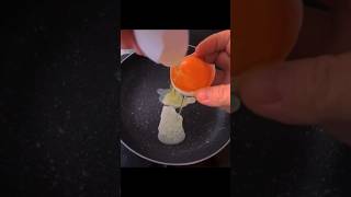 #shorts Fried Egg#shorts#satisfying#viral#trending#youtubeshorts @amoremaria