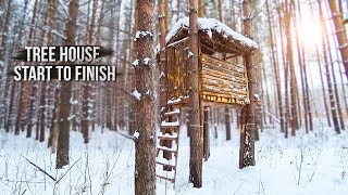 Building a tree house in harsh weather conditions. From start to finish.