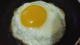 How to make a fried egg with relaxing