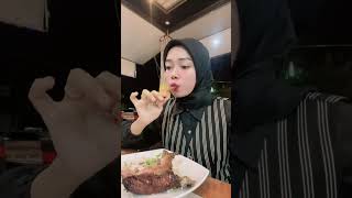 Ayureza Minivlog #50 | Rekomendasi Resto Enak di Bandar Lampung | Manpuku Resto