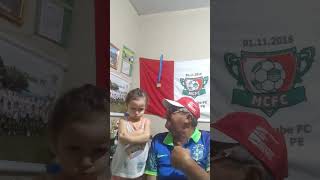 pessoal  minha netinha gosta de fazer vídeo