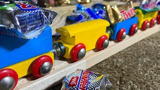 🔴 BRIO Halloween Train Fun! Pumpkins, Candy and Spooky Music! Family-Friendly Wooden Trains Set Fun!