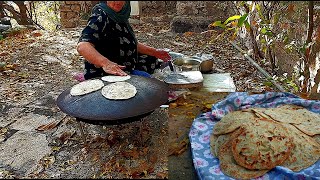 Baking( Kolara Mazhga ) Delicious Kurdistan Bread.Making bread with walnut kernels#food #asmr #love