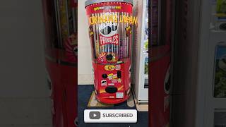 "Crunching And Exploring Japan's Pringle Vending Machine" #japan #pringles #vending #shorts