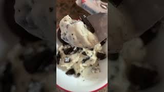 Homemade ice cream recipe with gluten free Oreos! Recipe in comments!