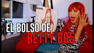 Qué lleva en su bolso Betty BO5 | BOGUE