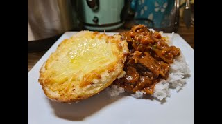 Lamb Stew with Garlic Buns