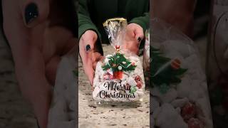 Christmas Puppy Chow 🎅 *Full Recipe In Description*