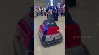 AI security robot cocobo at Narita Airport , Japan #secom #security #成田空港 #cocobo #japan #reels