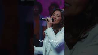 "O mal não prevalece ao som da Sua voz." Assista agora o lançamento da cantora Jozyanne "A Voz" #mk